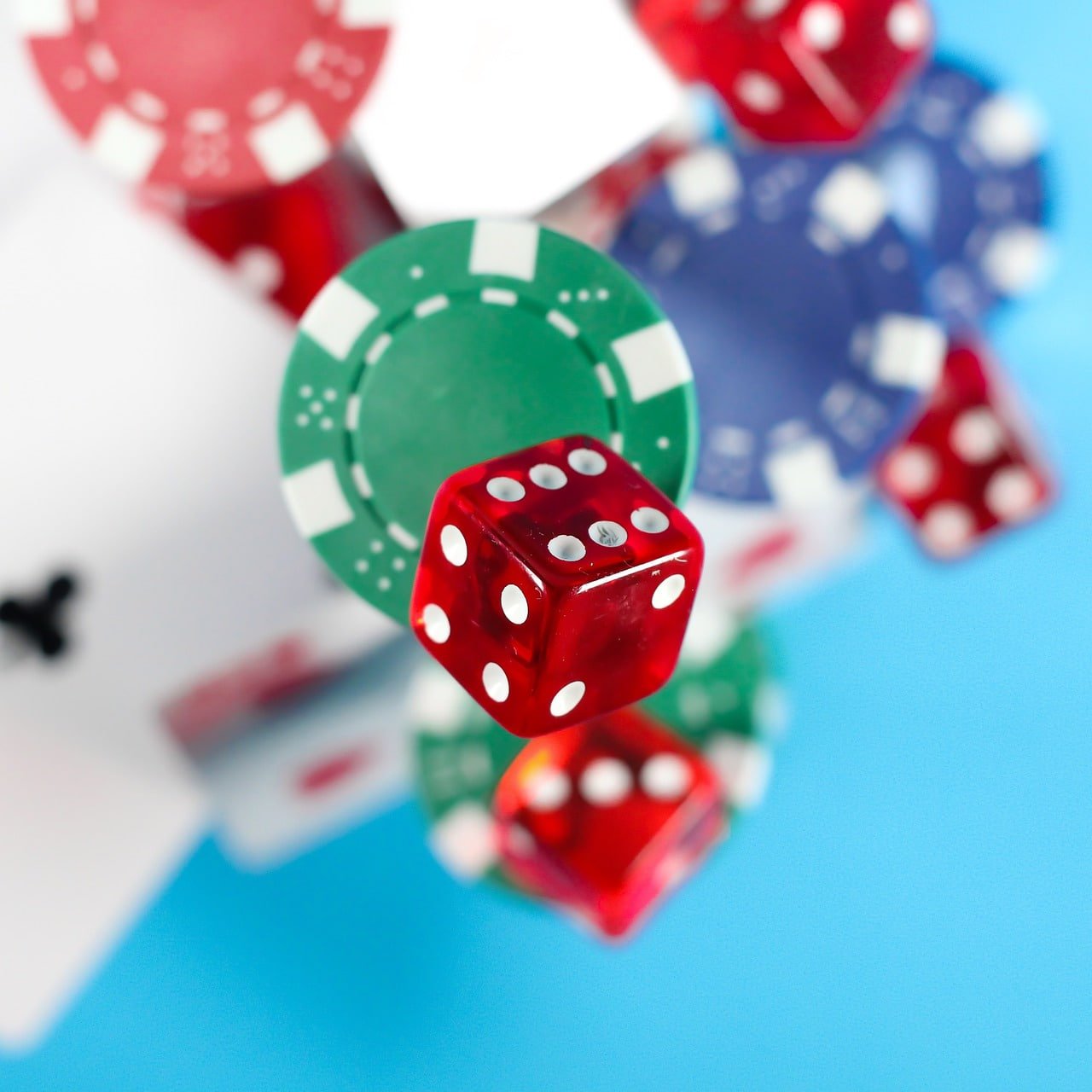 Live Baccarat ဂိမ်း — ဒိုင်ကောင်နှင့် တိုက်ရိုက်ကစားခြင်း